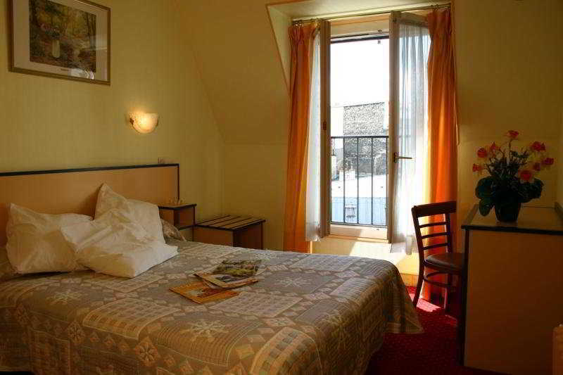 De L'exposition - République 3*