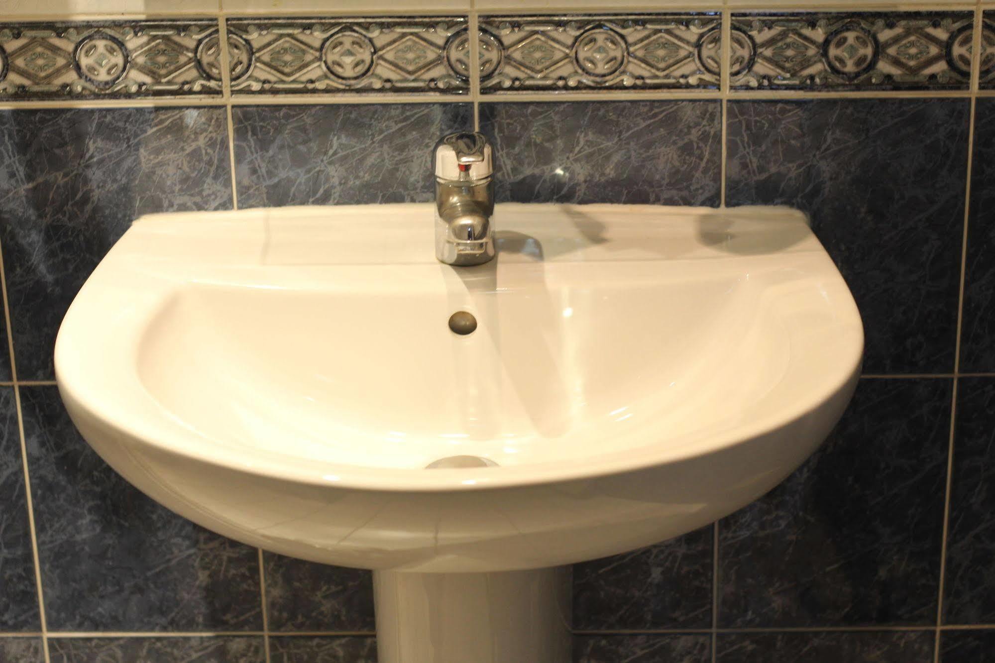 Hotel De L'exposition - République Parigi