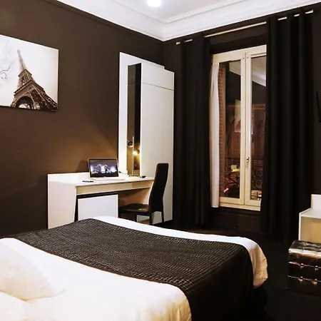 Hotel Korner Republique 3*
