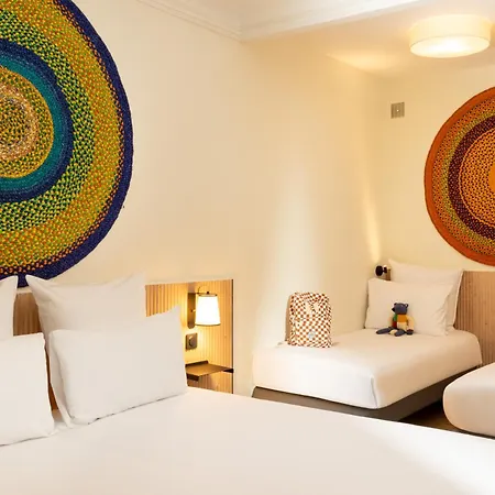 Korner Republique Hotel 3*
