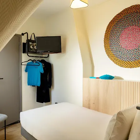Korner Republique Hotel 3*