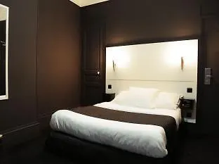 Korner Republique Hotel